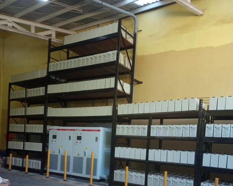 Solución de baterías de almacenamiento comercial de Honduras 300 KWH