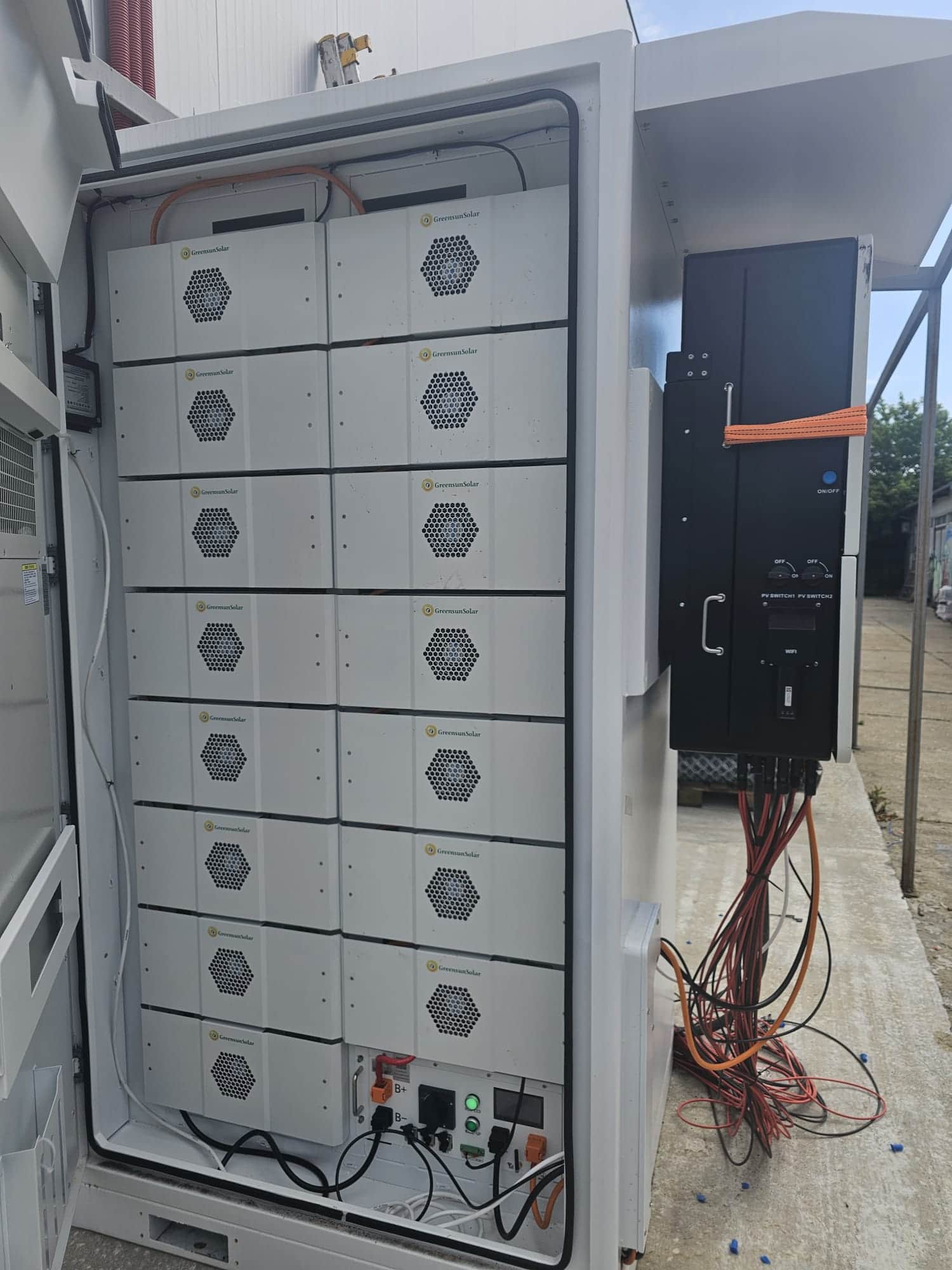 BESS outdoor cabinet 